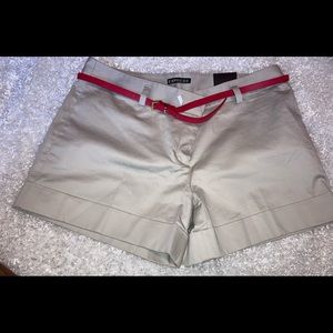 Express - Beige Shorts with Belt